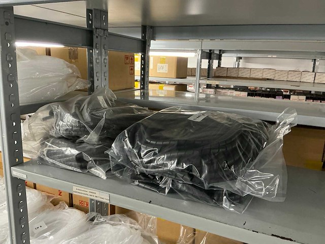 Partij diverse canalplast spiraalbanden/slangen (153x) - afbeelding 6 van  16