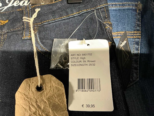 Partij diverse cars jeans dames (207x) - afbeelding 6 van  8