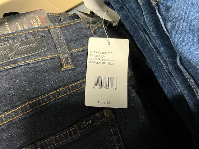 Partij diverse cars jeans dames (207x) - afbeelding 8 van  8