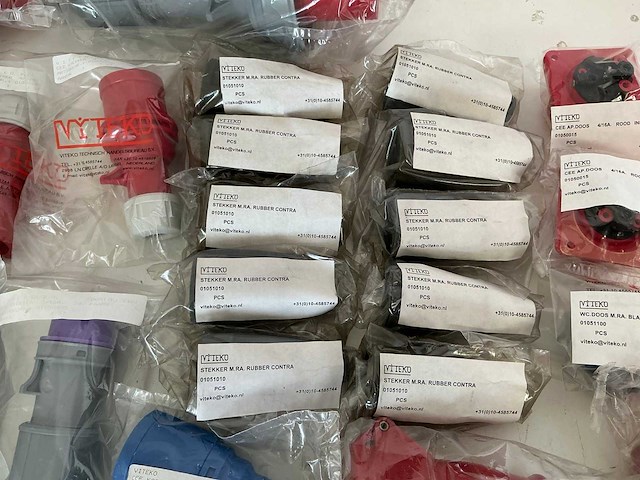 Partij diverse cee stekkers/koppel/wc&ap dozen (37x) - afbeelding 2 van  16