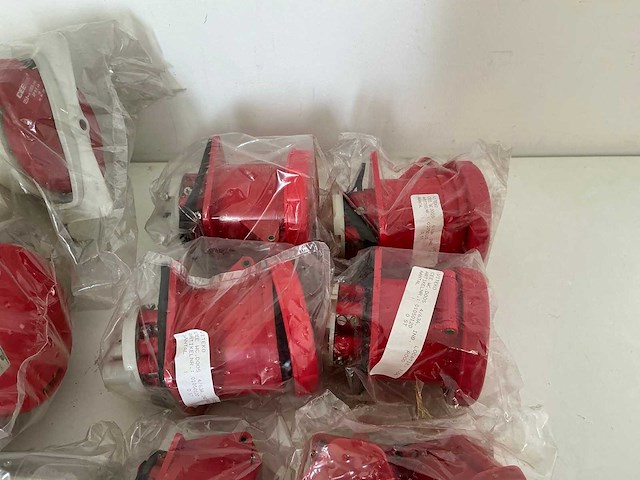 Partij diverse cee wand contact dozen (30x) - afbeelding 14 van  14