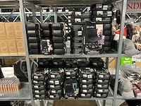 Partij diverse celly selfie/adventure/urban kits (126x)