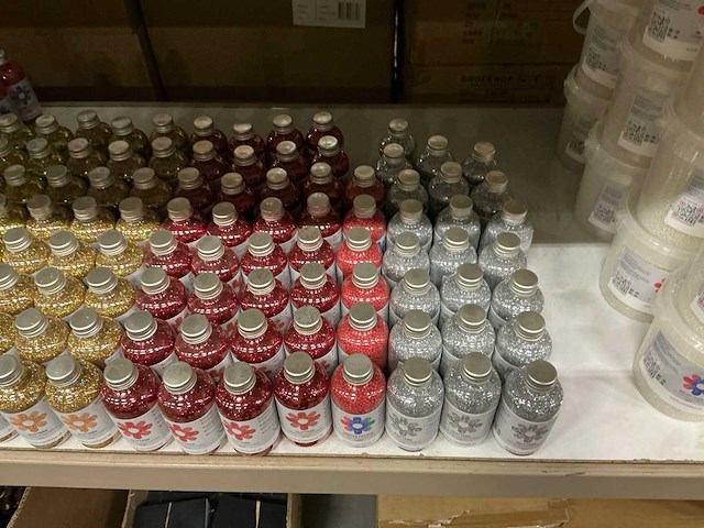 Partij diverse centimo glitters/water pearls&vase color (290x) - afbeelding 10 van  14