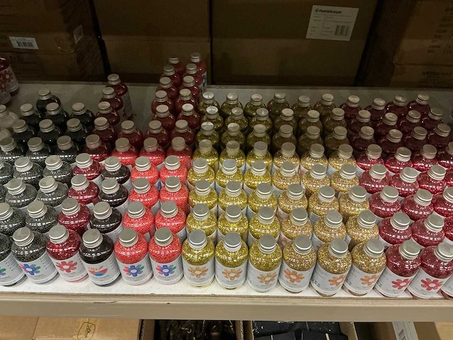 Partij diverse centimo glitters/water pearls&vase color (290x) - afbeelding 11 van  14