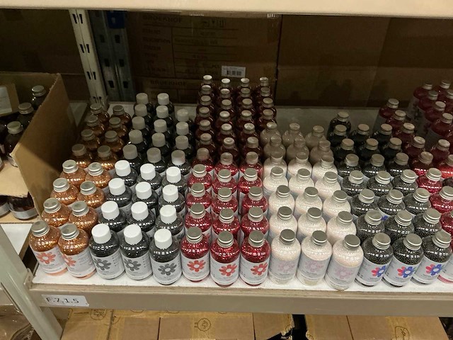 Partij diverse centimo glitters/water pearls&vase color (290x) - afbeelding 12 van  14