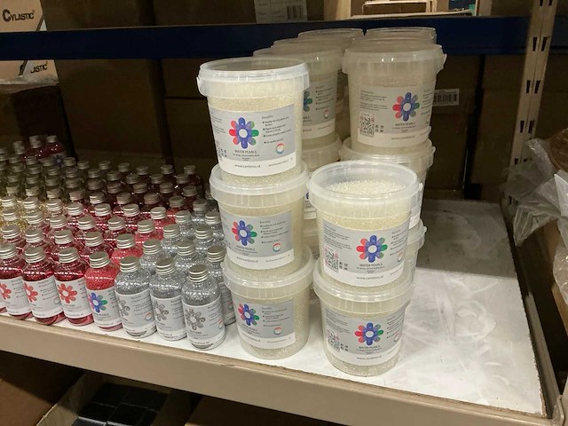 Partij diverse centimo glitters/water pearls&vase color (290x) - afbeelding 14 van  14