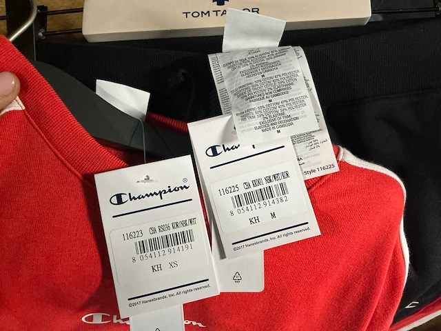 Partij diverse champion kleding (32x) - afbeelding 3 van  9