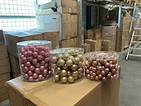 Partij diverse christmas balls wire (119 verpakkingen) - afbeelding 1 van  10