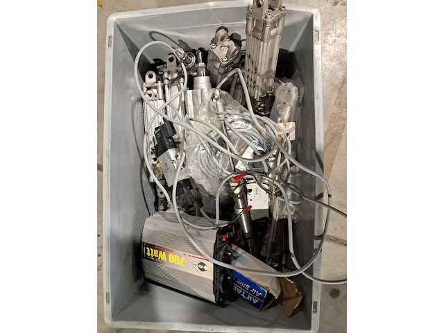Partij diverse cilinders , o.a festo, airtac - afbeelding 8 van  15