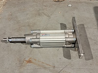 Partij diverse cilinders , o.a festo, airtac - afbeelding 9 van  15