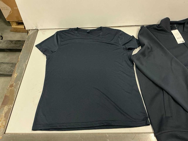 Partij diverse clique bovenkleding (109x) - afbeelding 19 van  22
