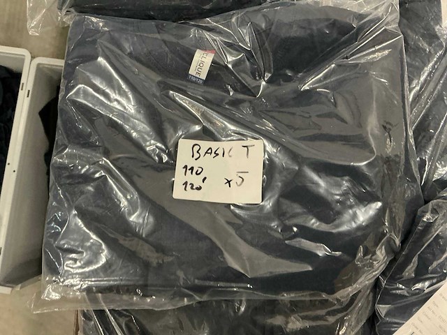 Partij diverse clique bovenkleding (190x) - afbeelding 4 van  17