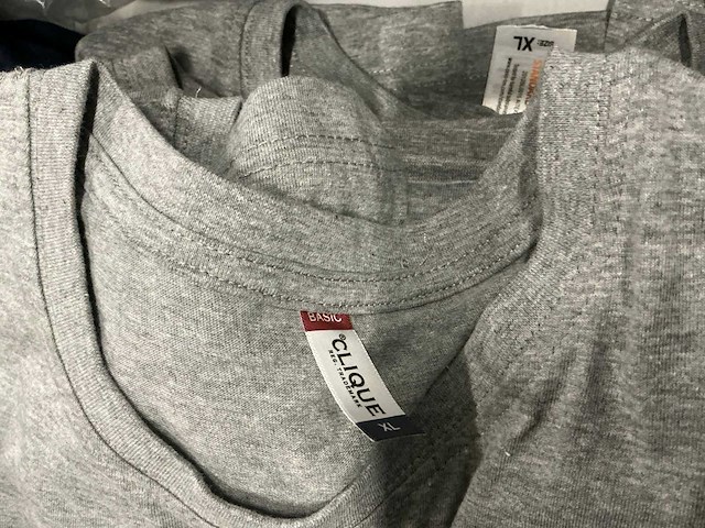Partij diverse clique bovenkleding (190x) - afbeelding 12 van  17