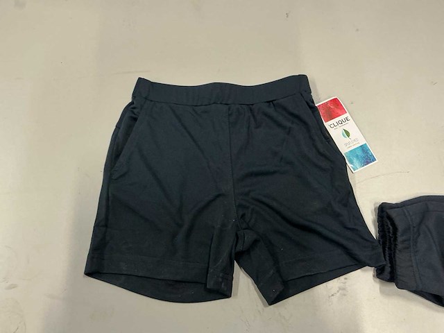 Partij diverse clique broeken/shorts (140x) - afbeelding 19 van  27