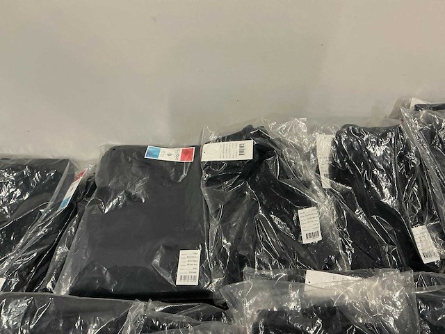 Partij diverse clique broeken/shorts (140x) - afbeelding 22 van  27