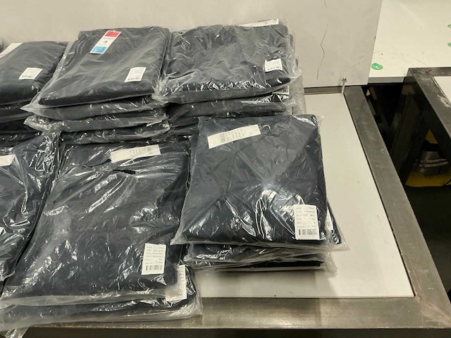 Partij diverse clique cardigans/hoody’s/etc (98x) - afbeelding 23 van  25