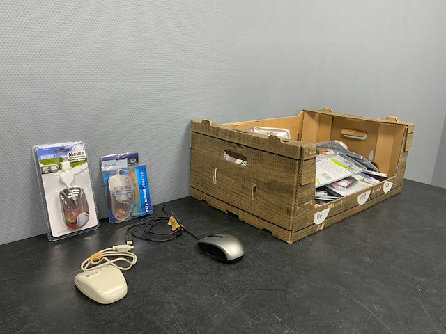 Partij diverse computermuizen - afbeelding 2 van  7