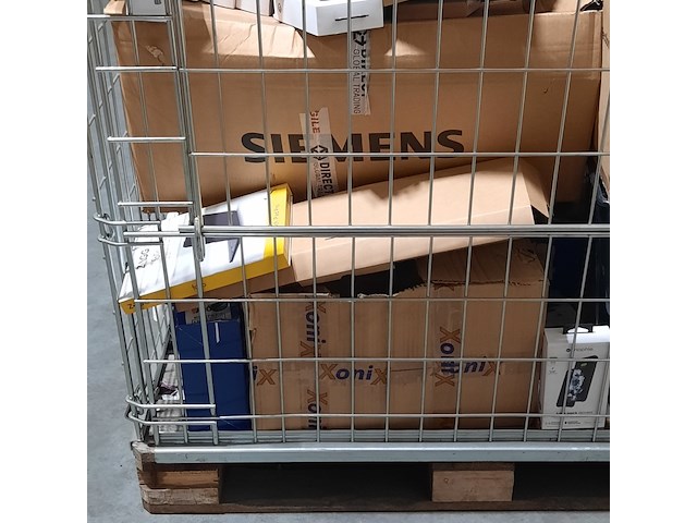 Partij diverse consumentengoederen, o.a. apple, msi - afbeelding 12 van  12