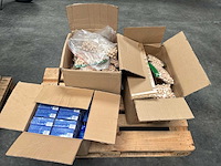 Partij diverse consumentengoederen - afbeelding 2 van  5