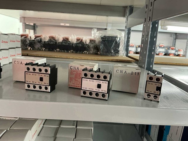 Partij diverse contact blokken (607x) - afbeelding 8 van  15