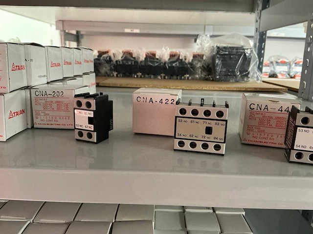 Partij diverse contact blokken (607x) - afbeelding 9 van  15