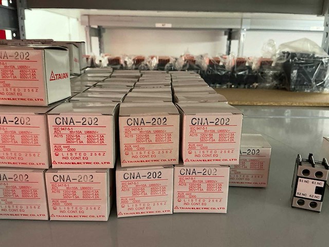 Partij diverse contact blokken (607x) - afbeelding 10 van  15