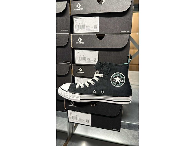 Partij diverse converse all stars sneakers (105x) - afbeelding 8 van  28