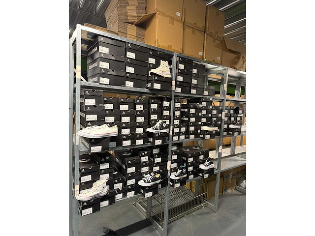 Partij diverse converse all stars sneakers (105x) - afbeelding 12 van  28