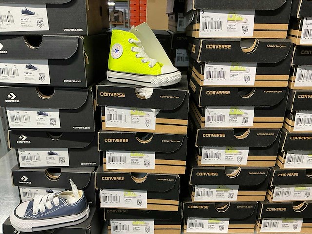 Partij diverse converse/puma kinderschoenen (401x) - afbeelding 5 van  32