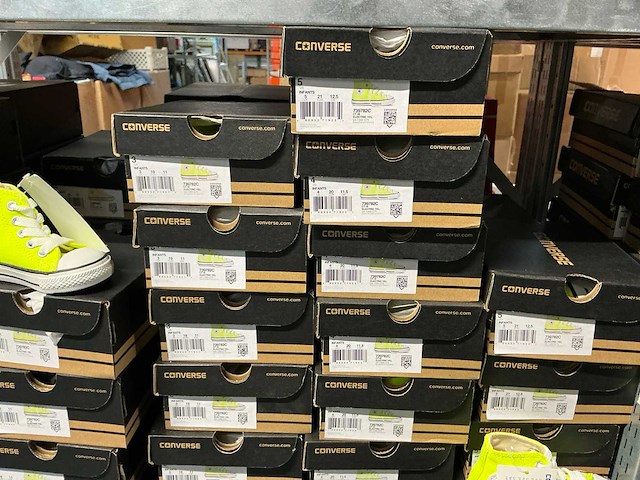 Partij diverse converse/puma kinderschoenen (401x) - afbeelding 8 van  32
