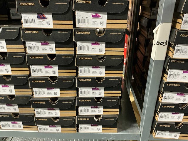 Partij diverse converse/puma kinderschoenen (401x) - afbeelding 17 van  32