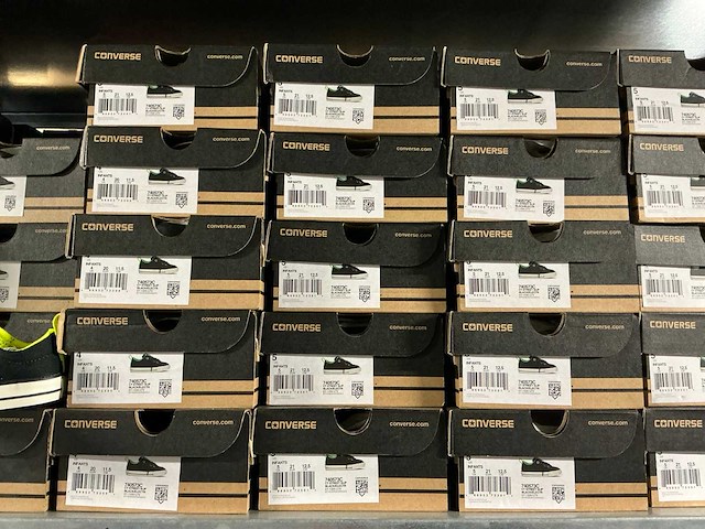 Partij diverse converse/puma kinderschoenen (401x) - afbeelding 19 van  32