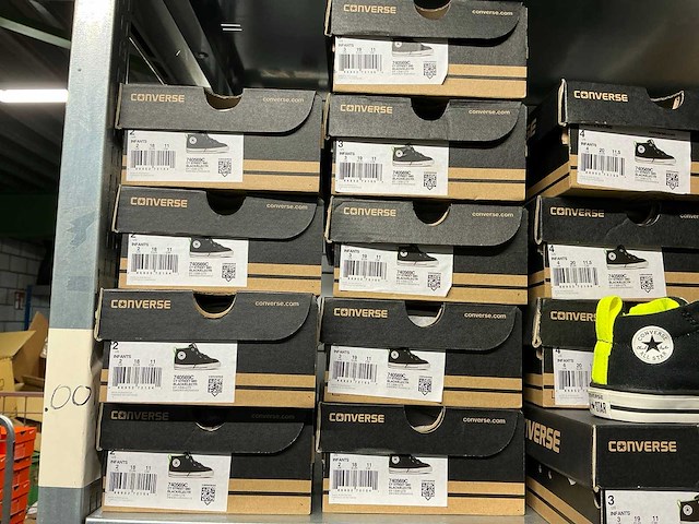 Partij diverse converse/puma kinderschoenen (401x) - afbeelding 23 van  32