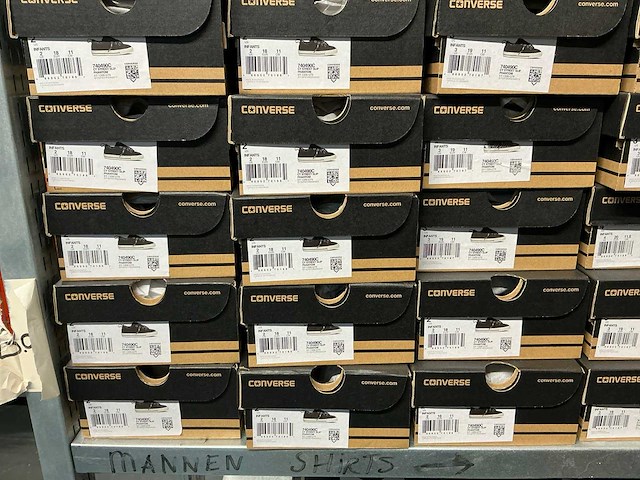 Partij diverse converse/puma kinderschoenen (401x) - afbeelding 29 van  32