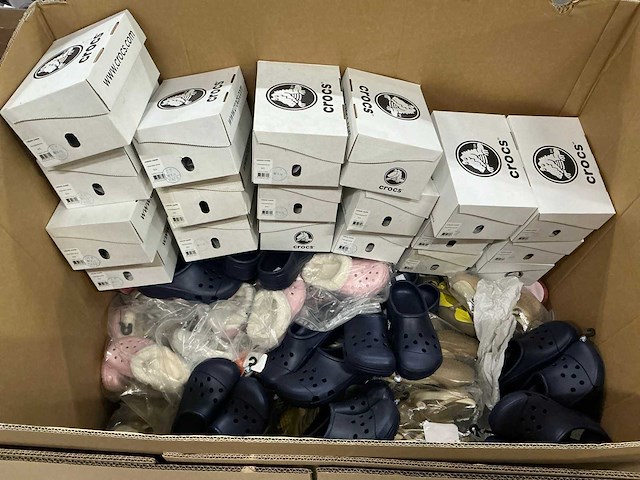 Partij diverse crocs (88x) - afbeelding 8 van  15