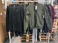 Partij diverse cruyff vesten/broeken/tshirts (52x) - afbeelding 4 van  11