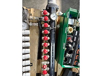 Partij diverse cv / verwarming onderdelen - afbeelding 1 van  1