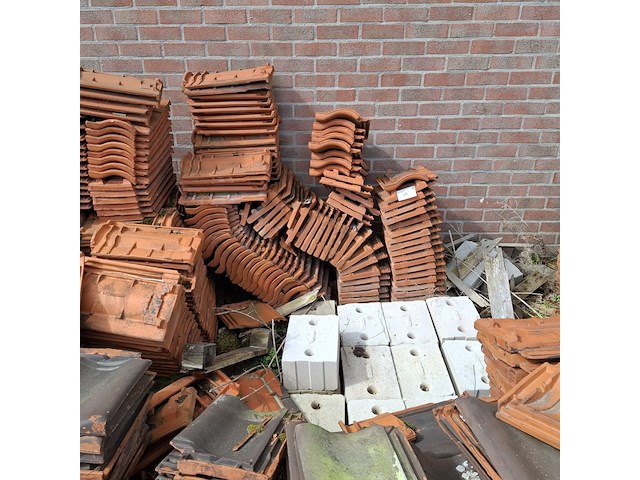Partij diverse dakpannen - afbeelding 5 van  6