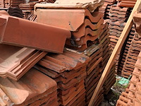 Partij diverse dakpannen - afbeelding 4 van  6