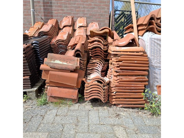 Partij diverse dakpannen - afbeelding 3 van  6