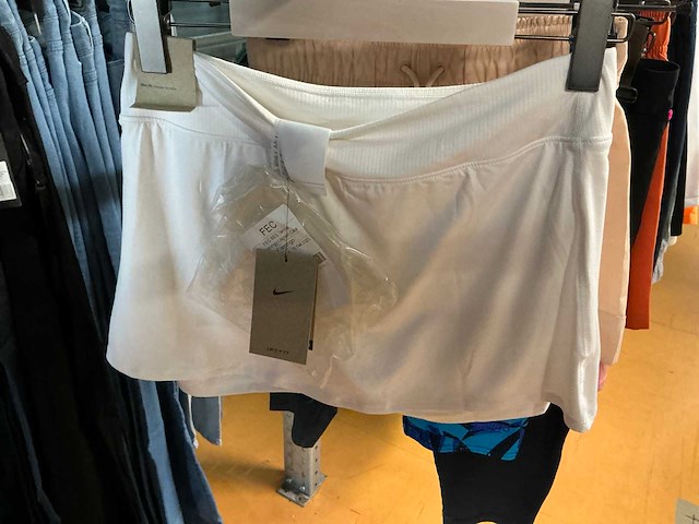 Partij diverse dames sport shorts o.a nike/adidas/lacoste etc (15x) - afbeelding 5 van  15