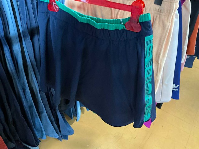 Partij diverse dames sport shorts o.a nike/adidas/lacoste etc (15x) - afbeelding 14 van  15