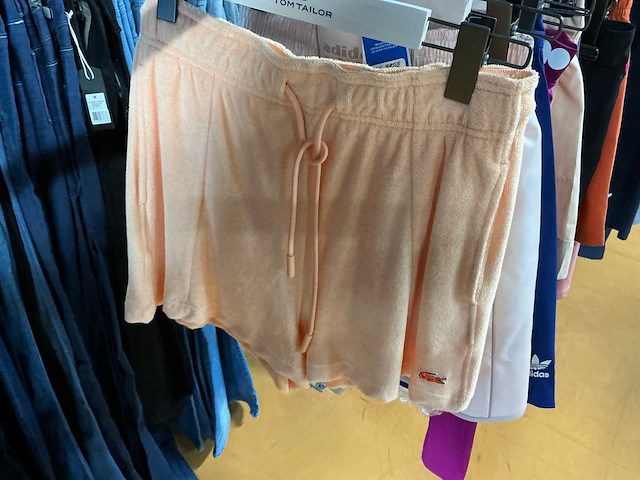 Partij diverse dames sport shorts o.a nike/adidas/lacoste etc (15x) - afbeelding 15 van  15