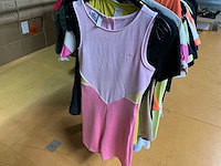 Partij diverse dames sport tops o.a adidas/under armour/nike etc (48x) - afbeelding 2 van  13
