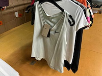 Partij diverse dames sport tops o.a adidas/under armour/nike etc (48x) - afbeelding 12 van  13