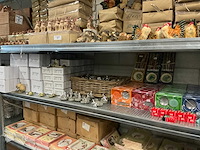Partij diverse decoratie beeldjes/overige (613x) - afbeelding 1 van  5