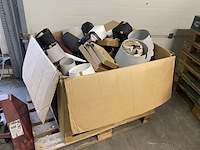 Partij diverse decoratie vazen - afbeelding 1 van  8