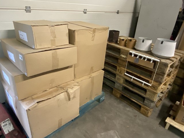 Partij diverse decoratie vazen - afbeelding 2 van  7