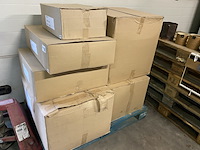 Partij diverse decoratie vazen - afbeelding 3 van  7