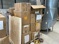 Partij diverse decoratiematerialen - afbeelding 7 van  8